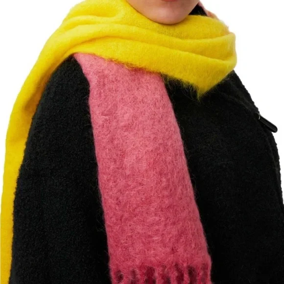 Ganni Mohair Scarf - Picture 11 of 13